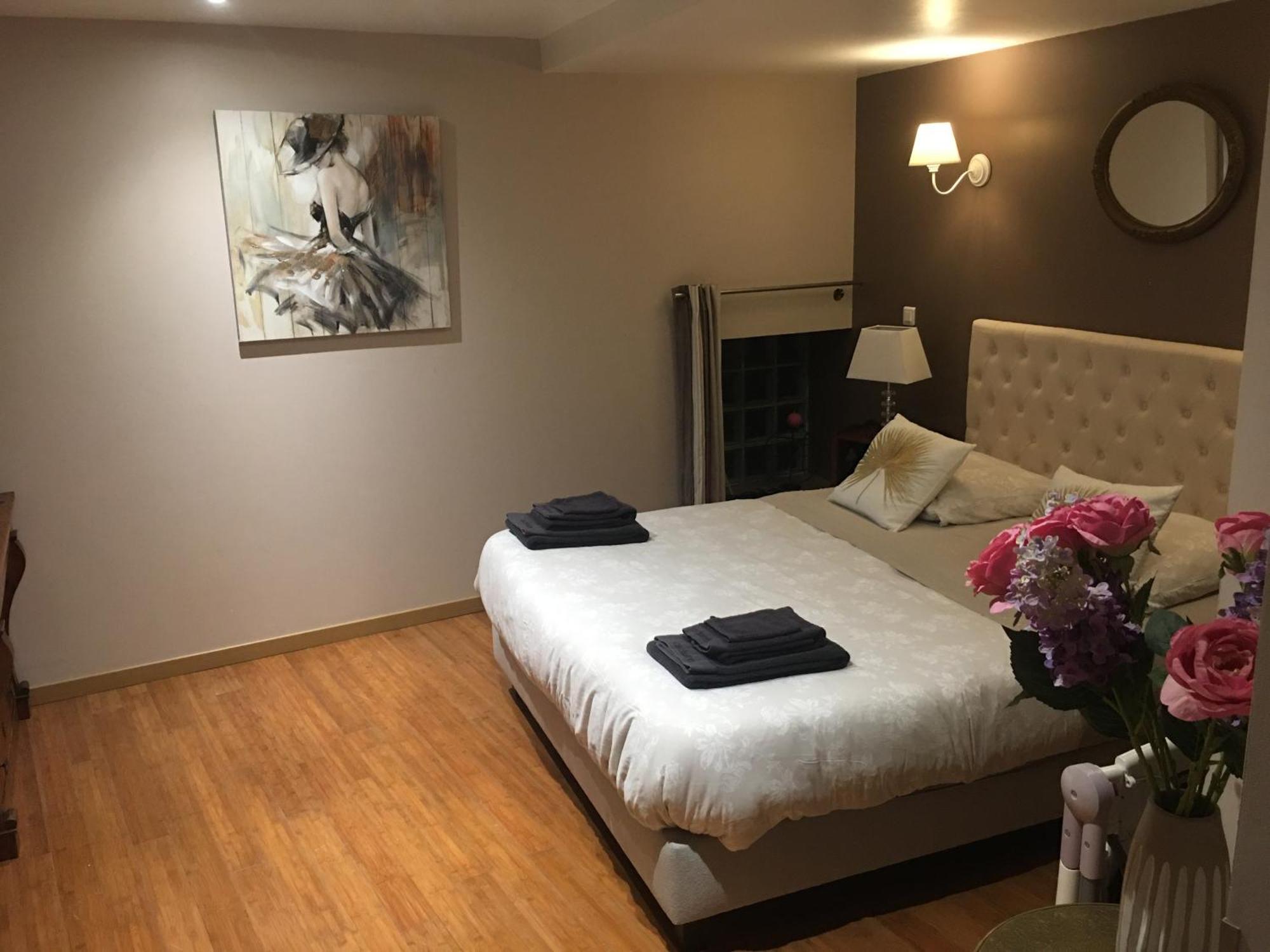 La Tour De Flandre Apartment Rousseloy Cameră foto